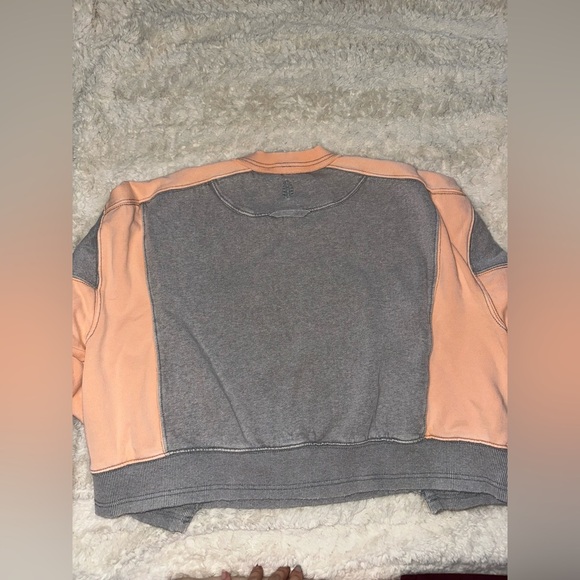 Women’s Free People Movement Heather Grey Melon Intercept Colorblock Pullover - Picture 12 of 14